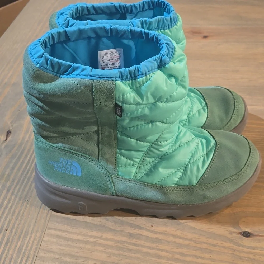 The North Face CXY3DXQ-2 Girl's Winter Camp WP Midline Blue Winter Boots
